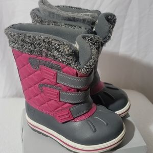Rugged boot
